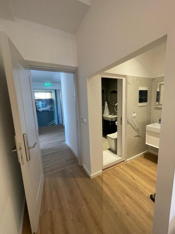Ladi Rooms - Imazhi 3
