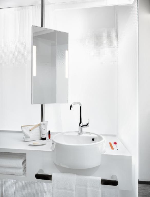 OKKO Hotels Lyon Centre - Resim 8