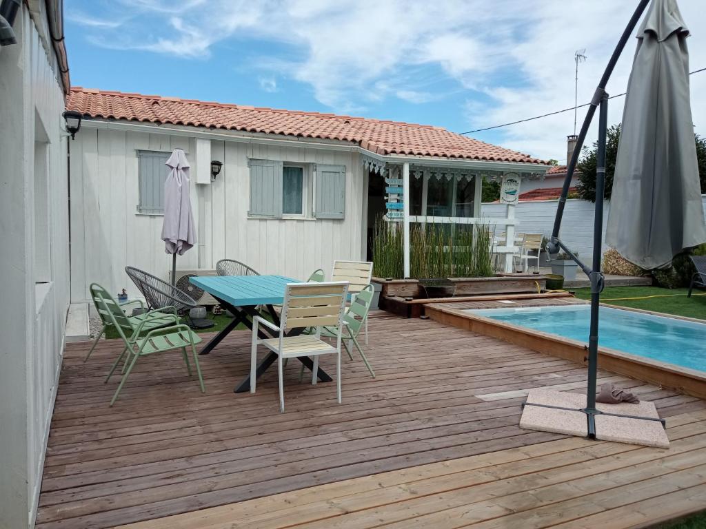 La cabane et sa cascade - Housity