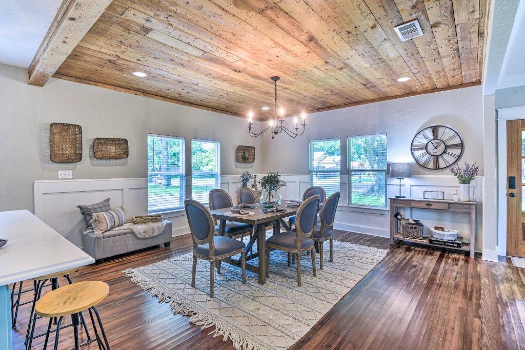 Historic and Fully Renovated Waxahachie Home!, Waxahachie (updated prices 2024)