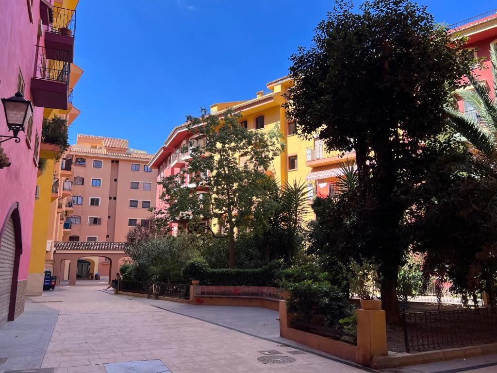 Ático dúplex, terraza y vistas al mar, Port Saplaya – Updated ...