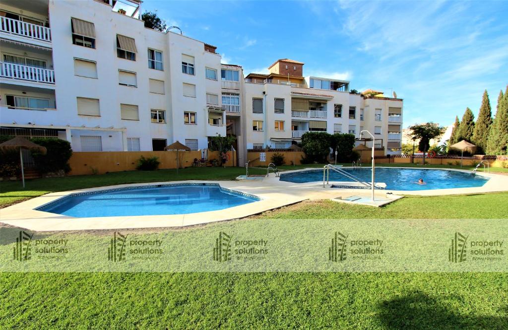 Ático Deluxe - Gran terraza con vistas panorámicas - Piscina - PARKING GRATIS