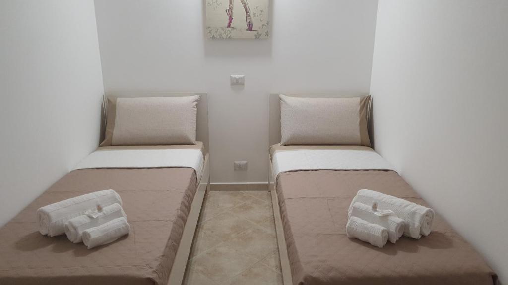 Dancing Apartment - Two-Bedroom Apartment
