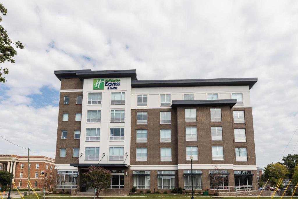 Holiday Inn Express & Suites Columbia Downtown The Vista by IHG photo