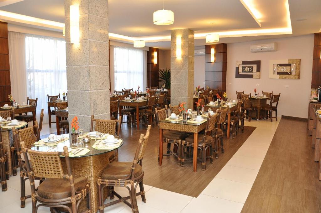  Class Hotel Passos