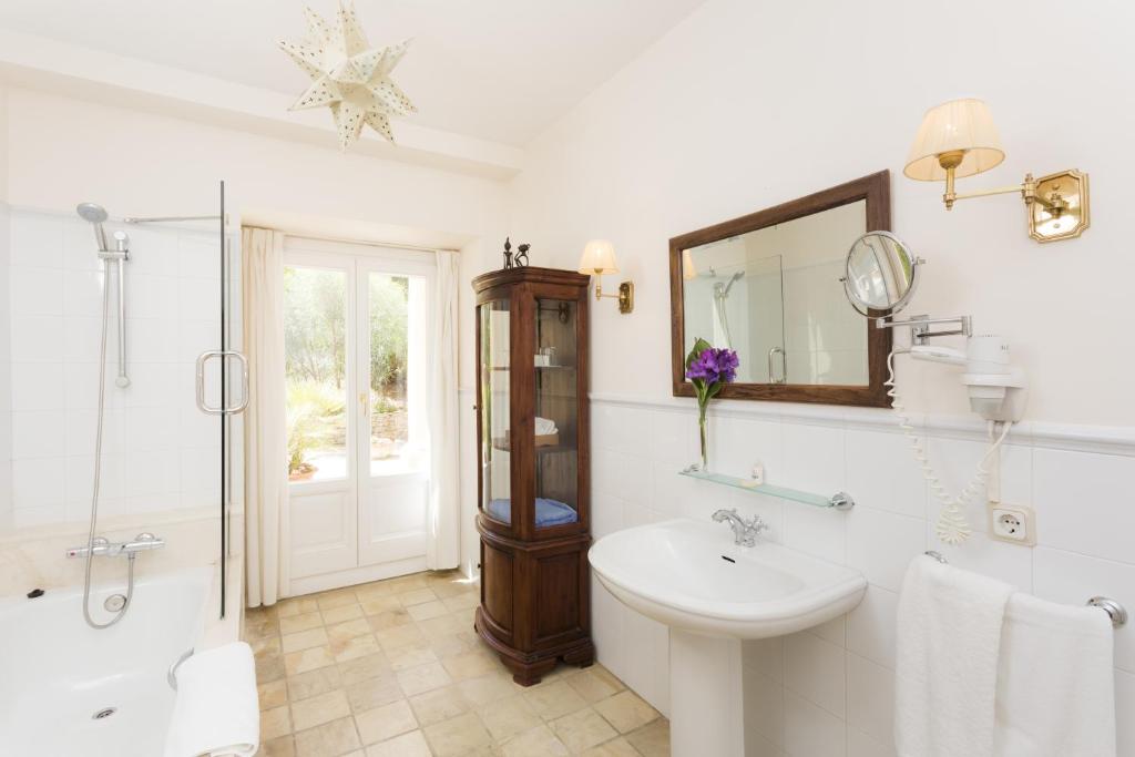 Hotel La Fuente de la Higuera - 16