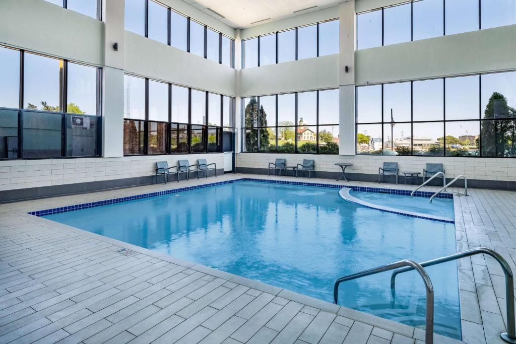Wyndham Garden Kenosha Harborside photo