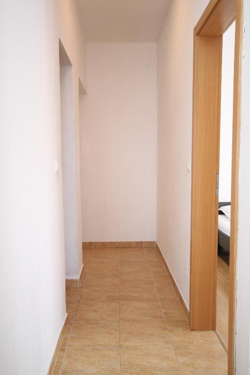Fotografia z galérie ubytovania Apartments with a parking space Metajna, Pag - 6337 v destinácii Zubovići