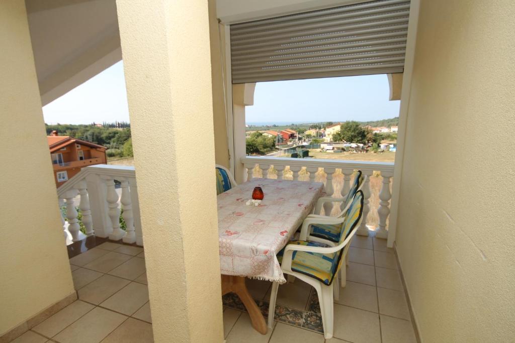 Balkón nebo terasa v ubytování Apartment Novigrad 7037b