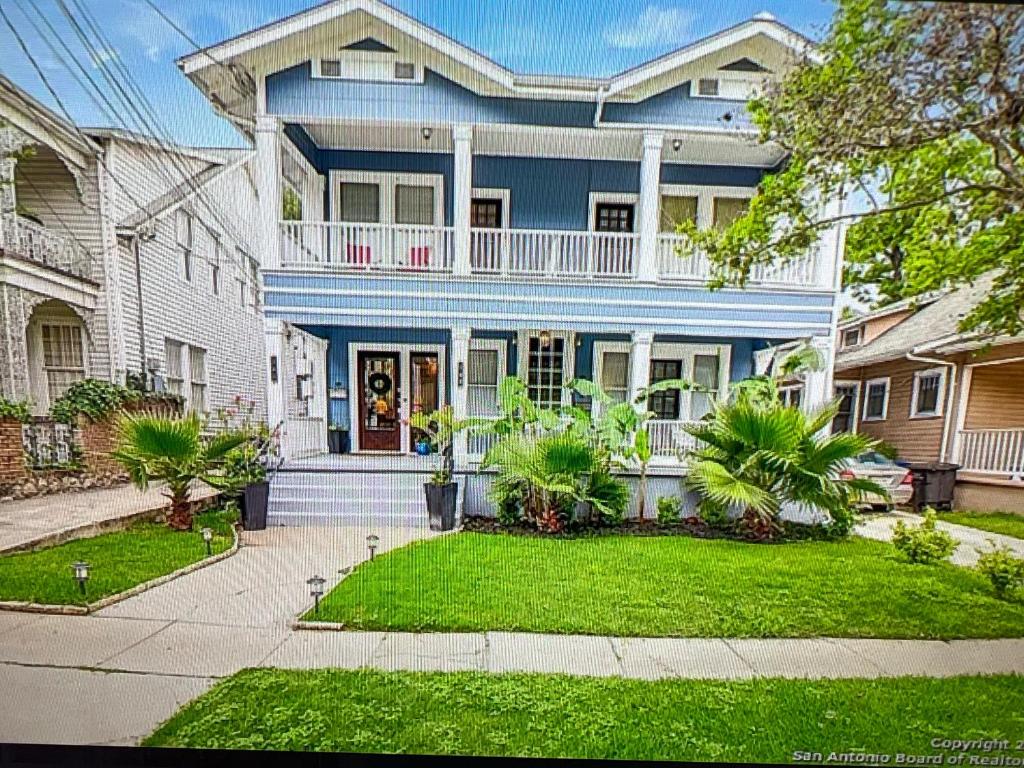 Luxury 1BD 1BA Close to Downtown - Housity