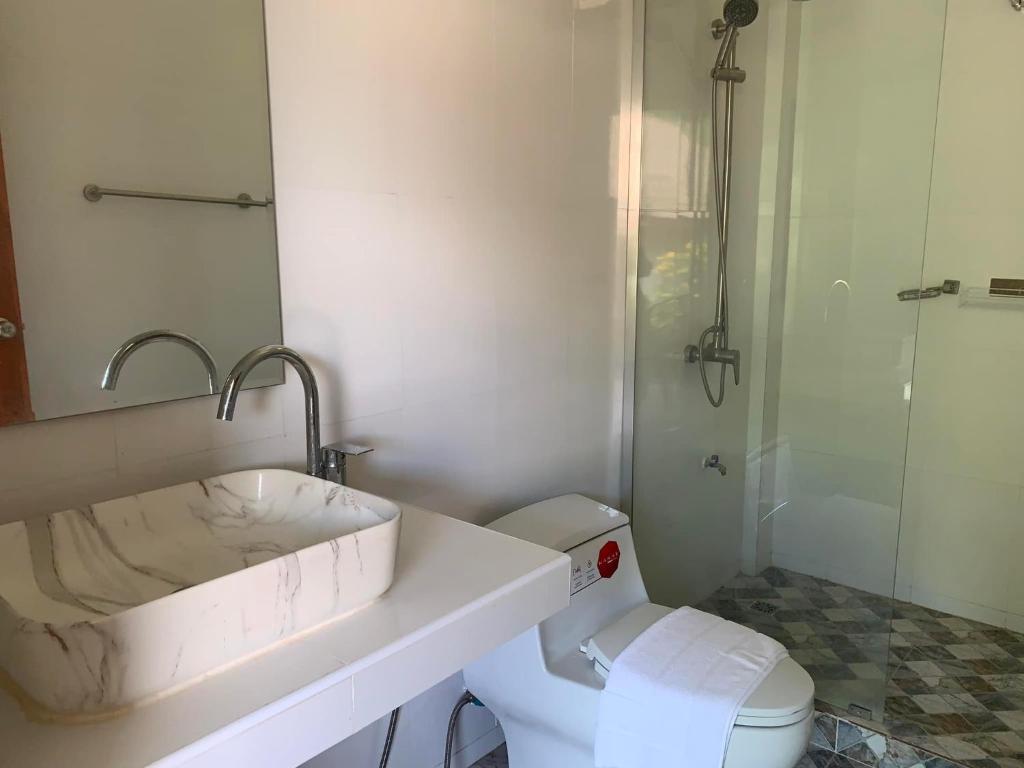 The Liveliwoods - 18