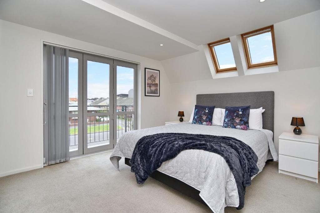 Regents 94 Christchurch Holiday Homes, Christchurch (updated prices 2024)
