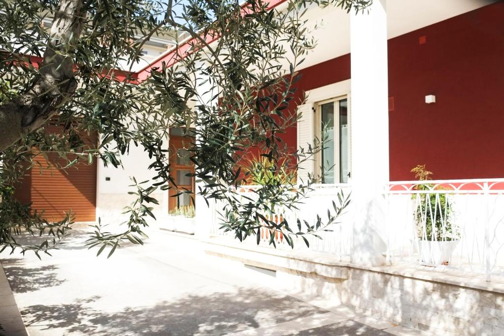 Villa Demarino - Three-Bedroom House