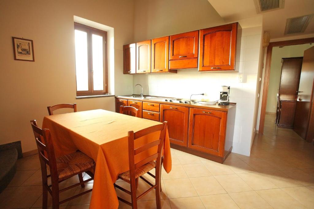 Kuchyň nebo kuchyňský kout v ubytování Agriturismo Il Marrugio