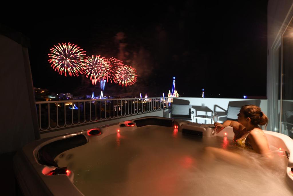 Victoria by Petit Chic - 3