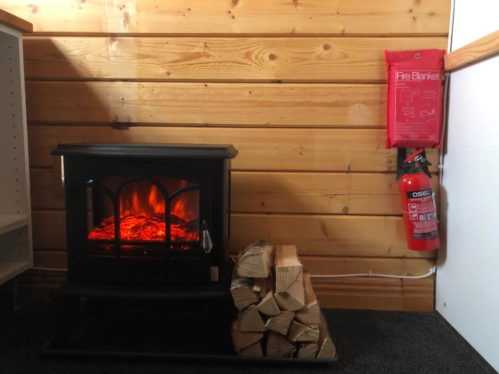 Timber cottages with jacuzzi and sauna near lake Vänern - Chambre Double