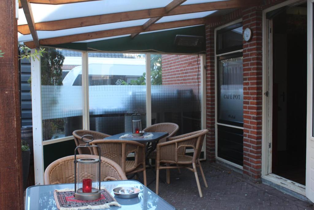 Fotografie z fotogalerie ubytování Hotel,cafe,biljart POT v destinaci Groenlo