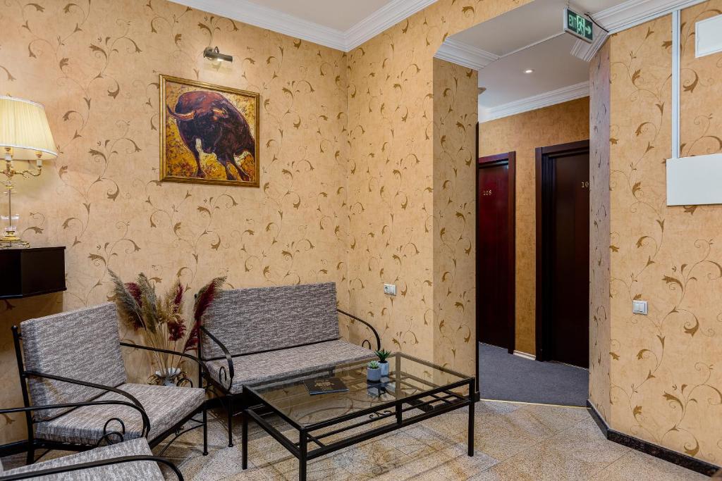 Posezení v ubytování Sharden Hotel