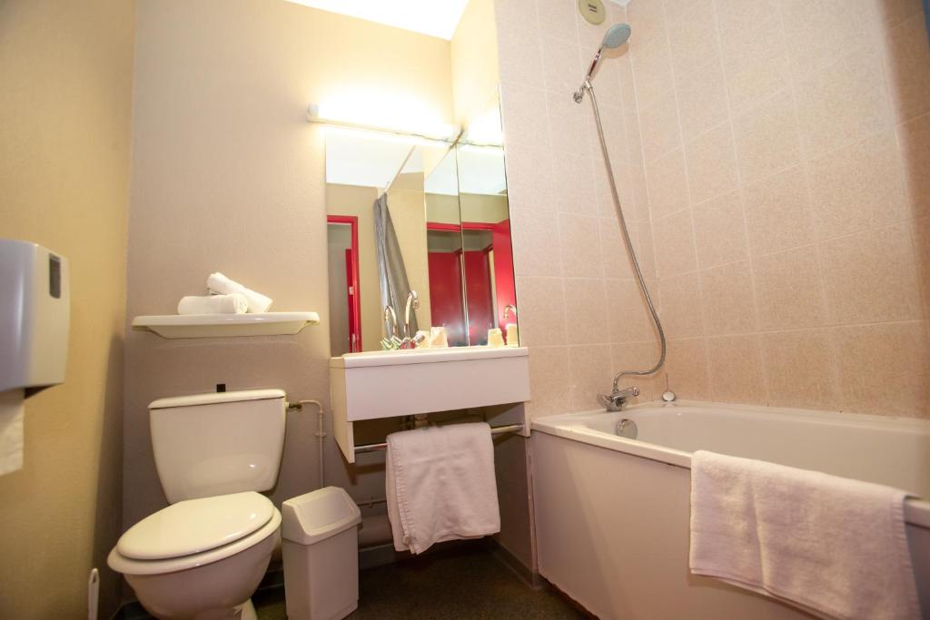 Koupelna v ubytování Hotel Ecluse 34