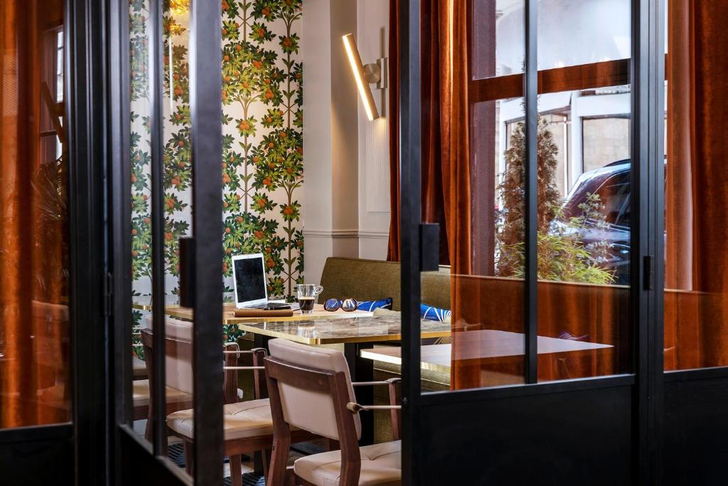 Hotel Le Rocroy - Resim 18