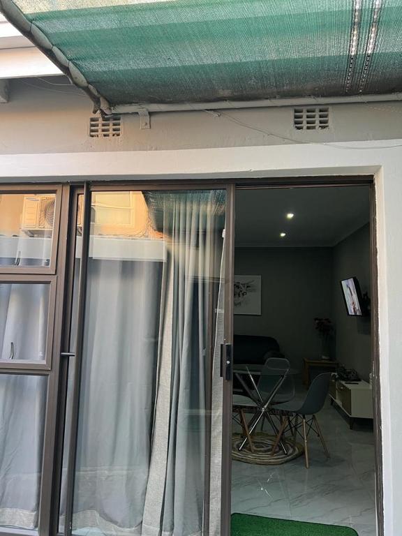 WILLOW GUEST HOUSE - 