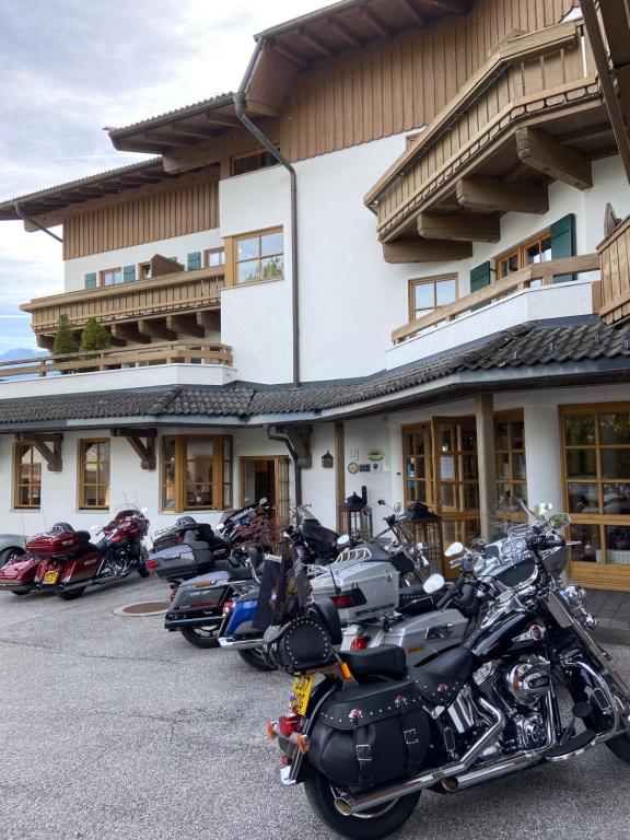 Fotografie z fotogalerie ubytování Hotel in the HEART of the Alps v destinaci Uttendorf