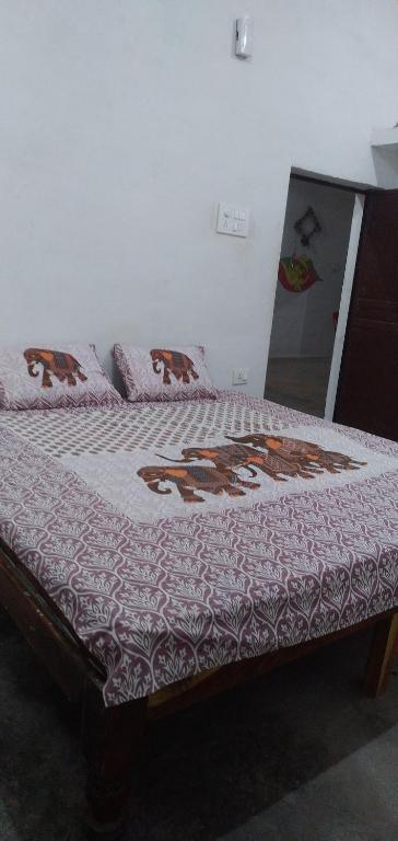 Maji Homestay Khajuraho - Camera Doppia Con Bagno Privato