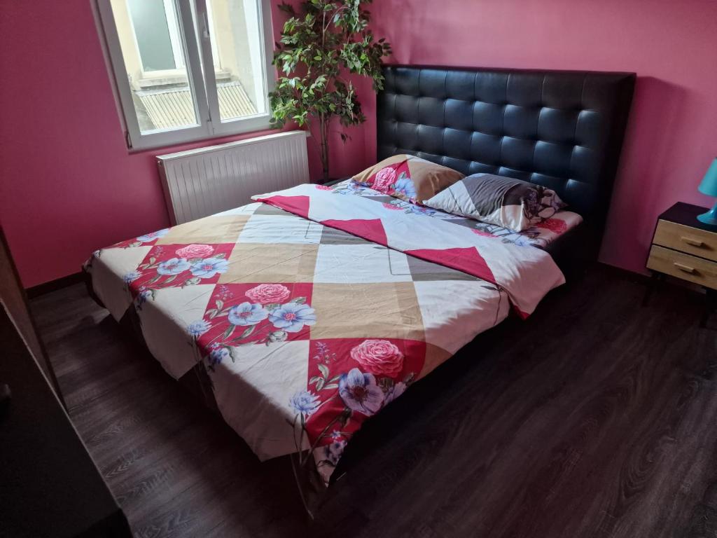 Postel nebo postele na pokoji v ubytování Right choice room