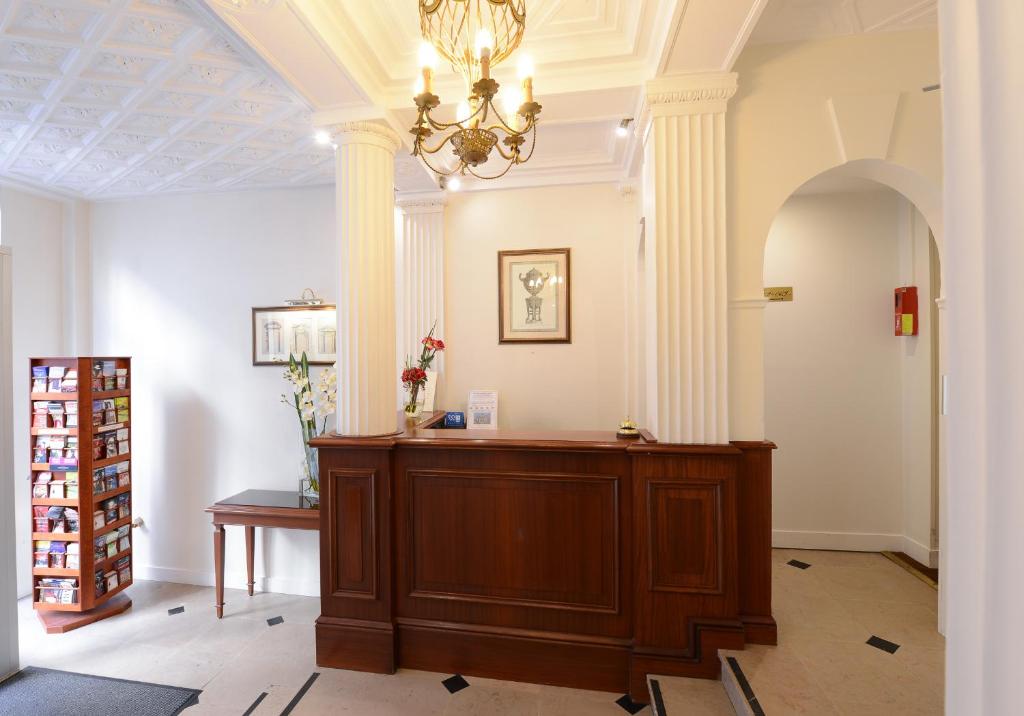 Hotel Imperial Paris - Resim 13