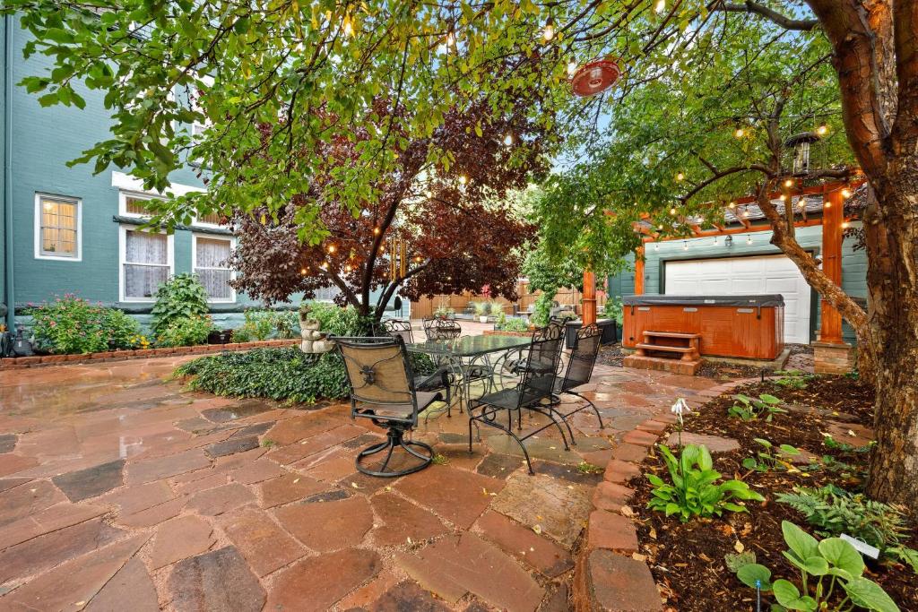 Flora House Denver photo
