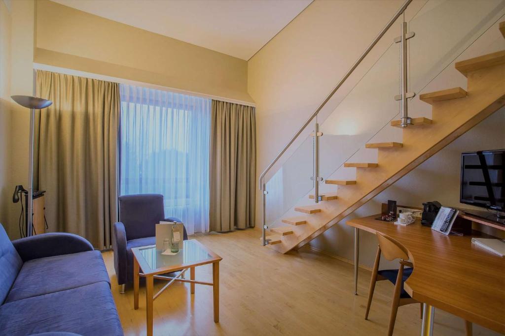 elaya frankfurt oberursel, Trademark Collection - Suite