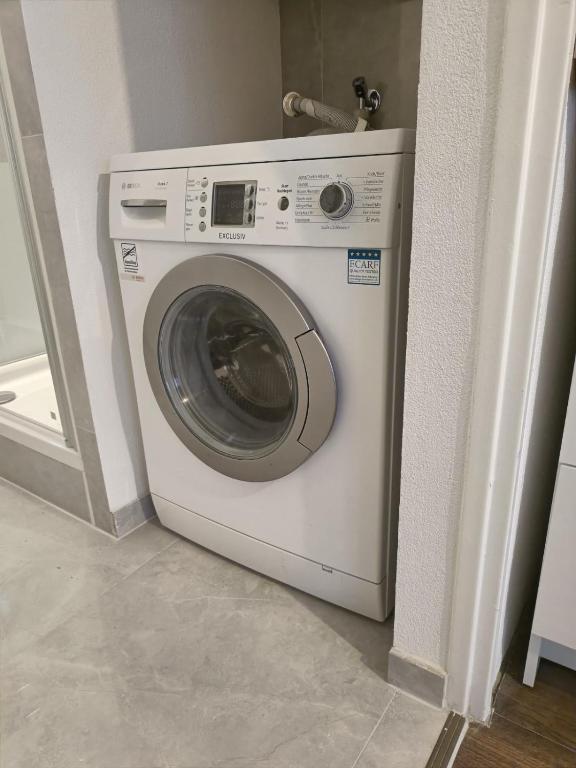 Fotografie z fotogalerie ubytování Apartments & möblierte Zimmer in Kahl am Main, kontaktloser Self Check-in, W-Lan, Schreibtisch, Duschbad, Küchenzeile, PKW-Plätze v destinaci Kahl am Main