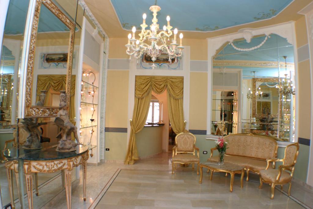 Hotel Art Resort Galleria Umberto - Resim 12