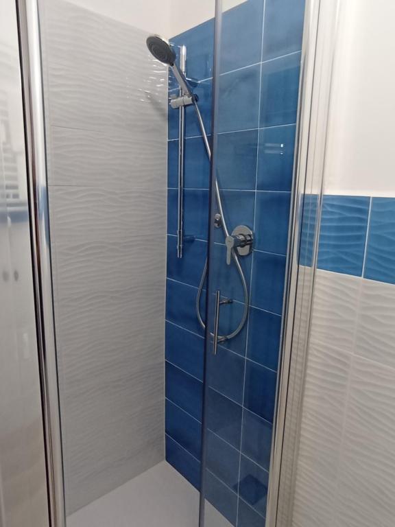 A bathroom at B&B Civico 64 Scalea