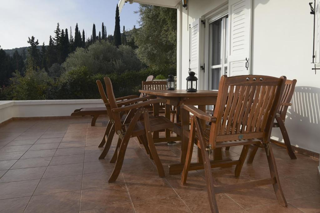 A balcony or terrace at Korakias SeaView