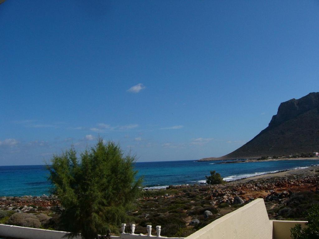 Blue Beach Villas Apartments - 7