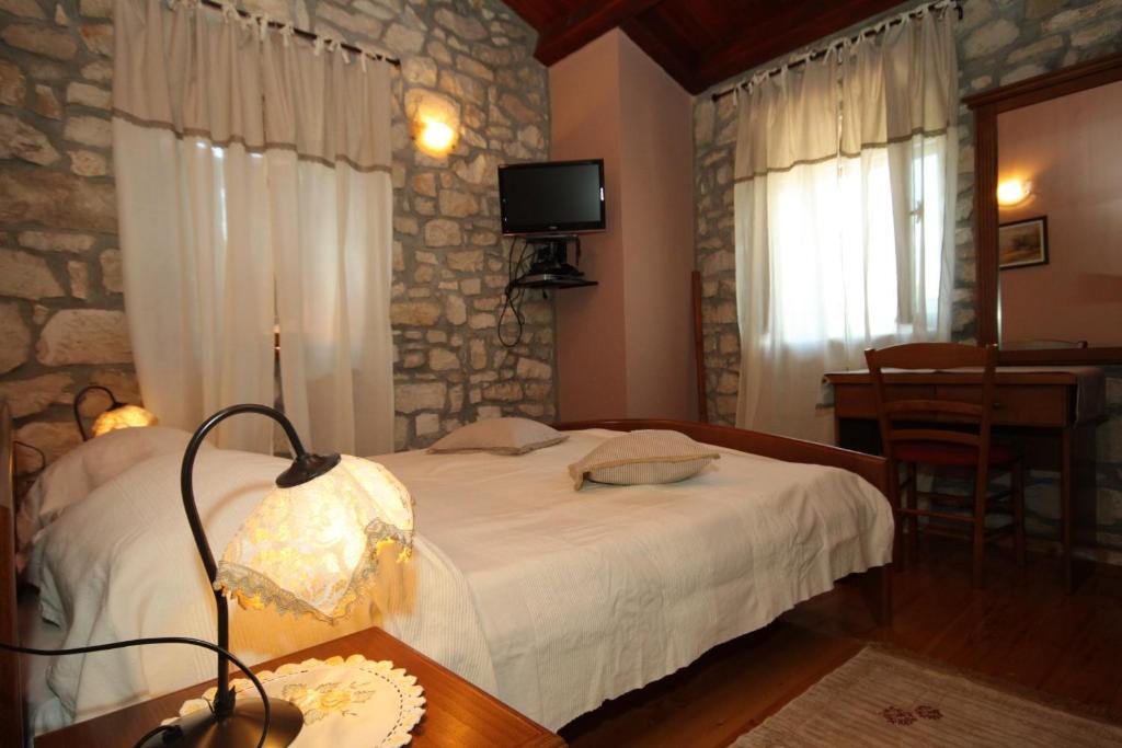 Zdjęcie z galerii obiektu Holiday house with a swimming pool Krsan - Vlasici, Central Istria - Sredisnja Istra - 7686 w mieście Kršan
