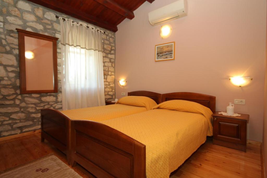 Zdjęcie z galerii obiektu Holiday house with a swimming pool Krsan - Vlasici, Central Istria - Sredisnja Istra - 7686 w mieście Kršan