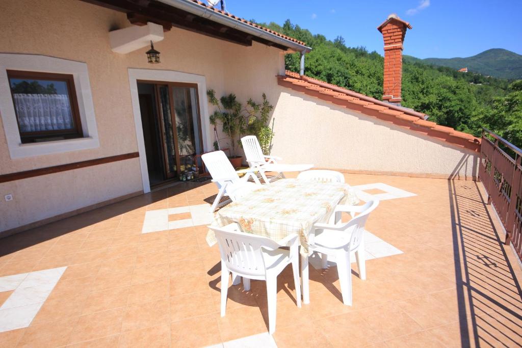 Zdjęcie z galerii obiektu Apartments with a parking space Liganj, Opatija - 2337 w mieście Lovran