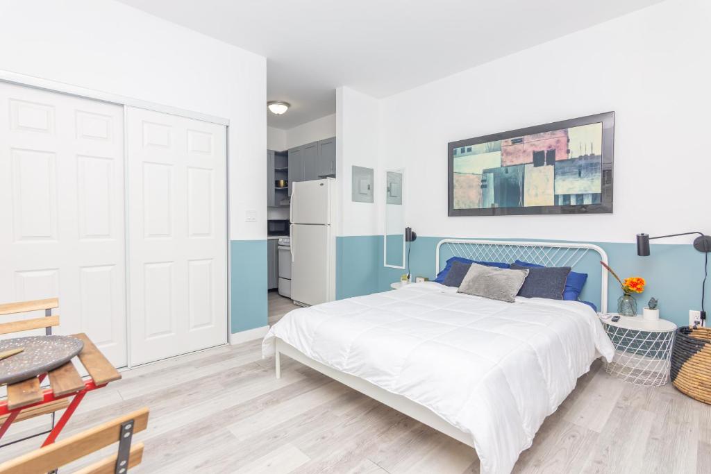 Postel nebo postele na pokoji v ubytování Studio Miami - Heart of Midtown and Wynwood