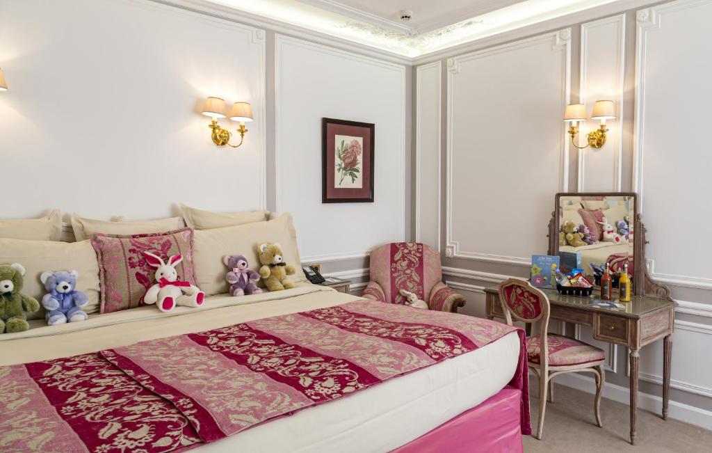 Hôtel Regina Louvre - Resim 32