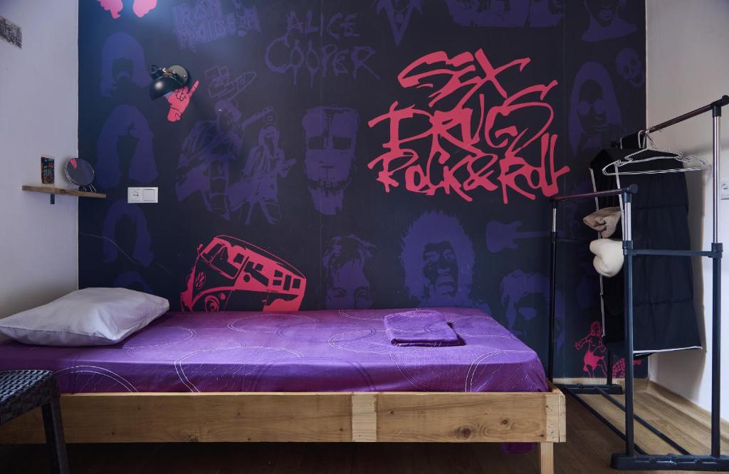 Postel nebo postele na pokoji v ubytování Moosica Hostel