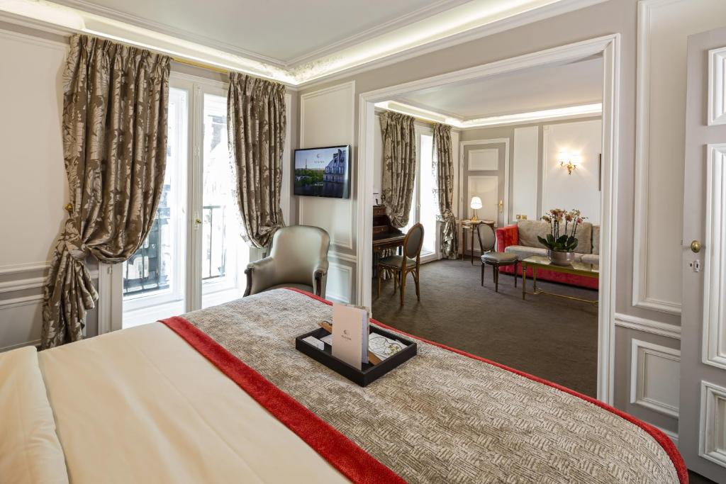 Hôtel Regina Louvre - Resim 11