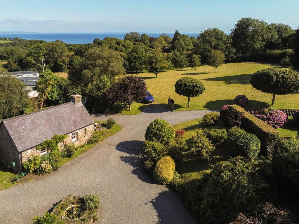 an aerial view of a house with a garden at Primrose Cottage - HW7100 in Amroth