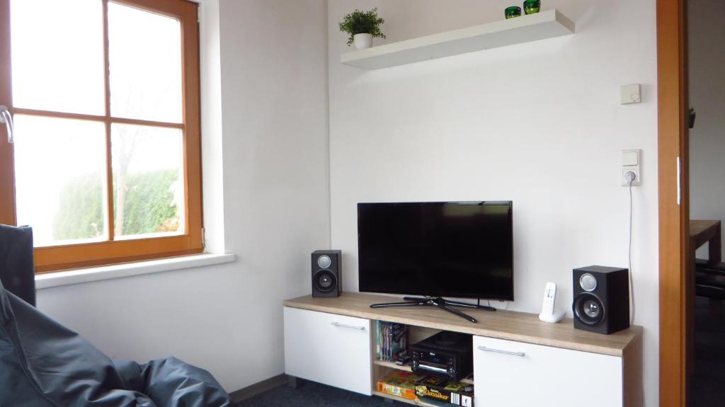 TV a/nebo společenská místnost v ubytování Haus Masonblick