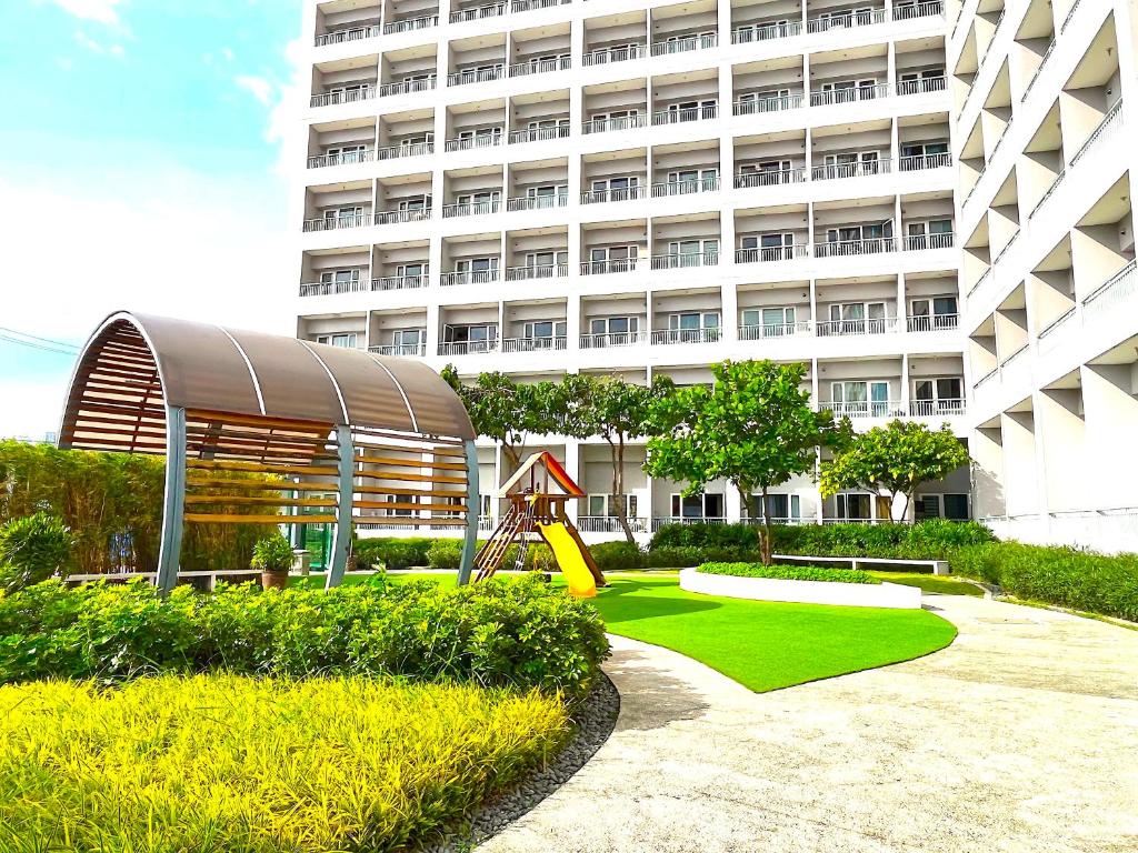 Lovely and Comfy 1 Bedroom Apartment WIFI in Grace Res, Taguig - Wohnung Mit Balkon
