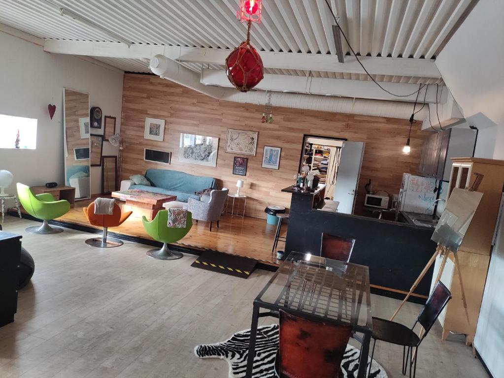 Juhlatila / saunatila 230 m2, Malmi, Tattarisuo, Helsinki (updated prices 2024)