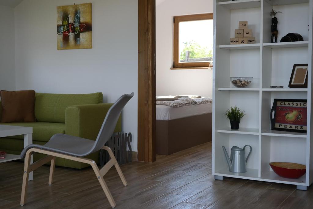 Posezení v ubytování LIPA houses & spa
