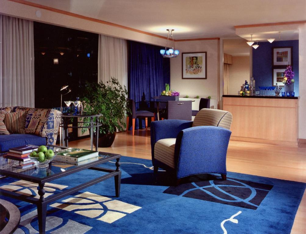 The Colonnade Hotel - 