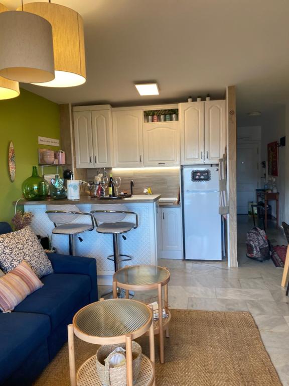 Kuchyňa alebo kuchynka v ubytovaní Apartamento con vistas en Mariote